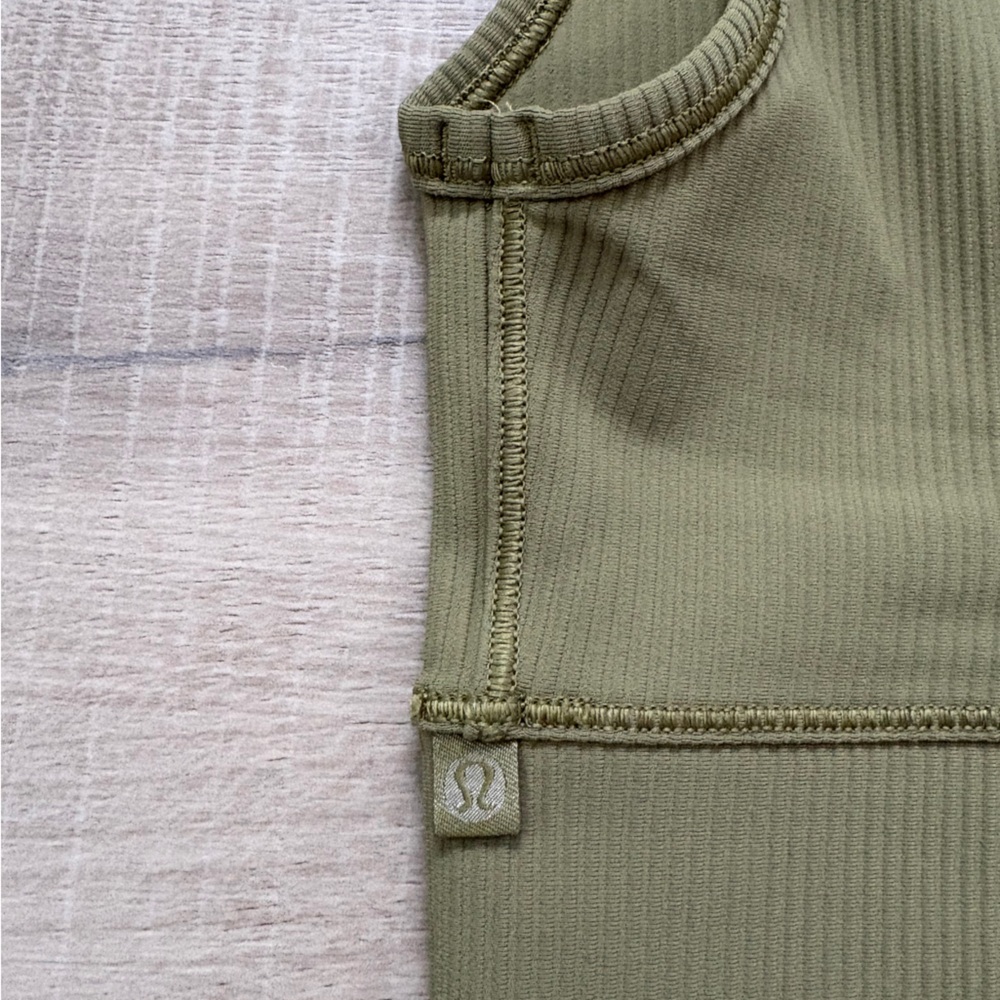 Lululemon Athletica Power Pivot Ribbed Tank Top - Picture 3 of 7
